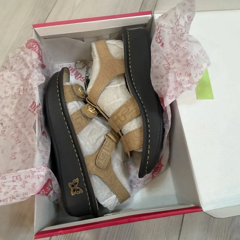 NEW Alegria Kleo Basically Amazing Tan Leather Wedge Sandals KLE-876 Womens 36 6